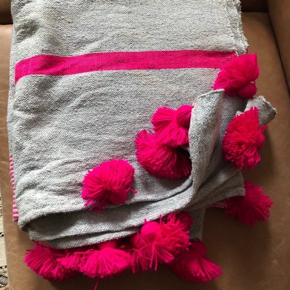 Moroccan Wool Pom Blanket throw multi use - Picture 5 of 7